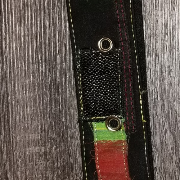 AVENTURE DES TOILES ARTIST PAINTED BELT
AVENTURES - Picture 5 of 10